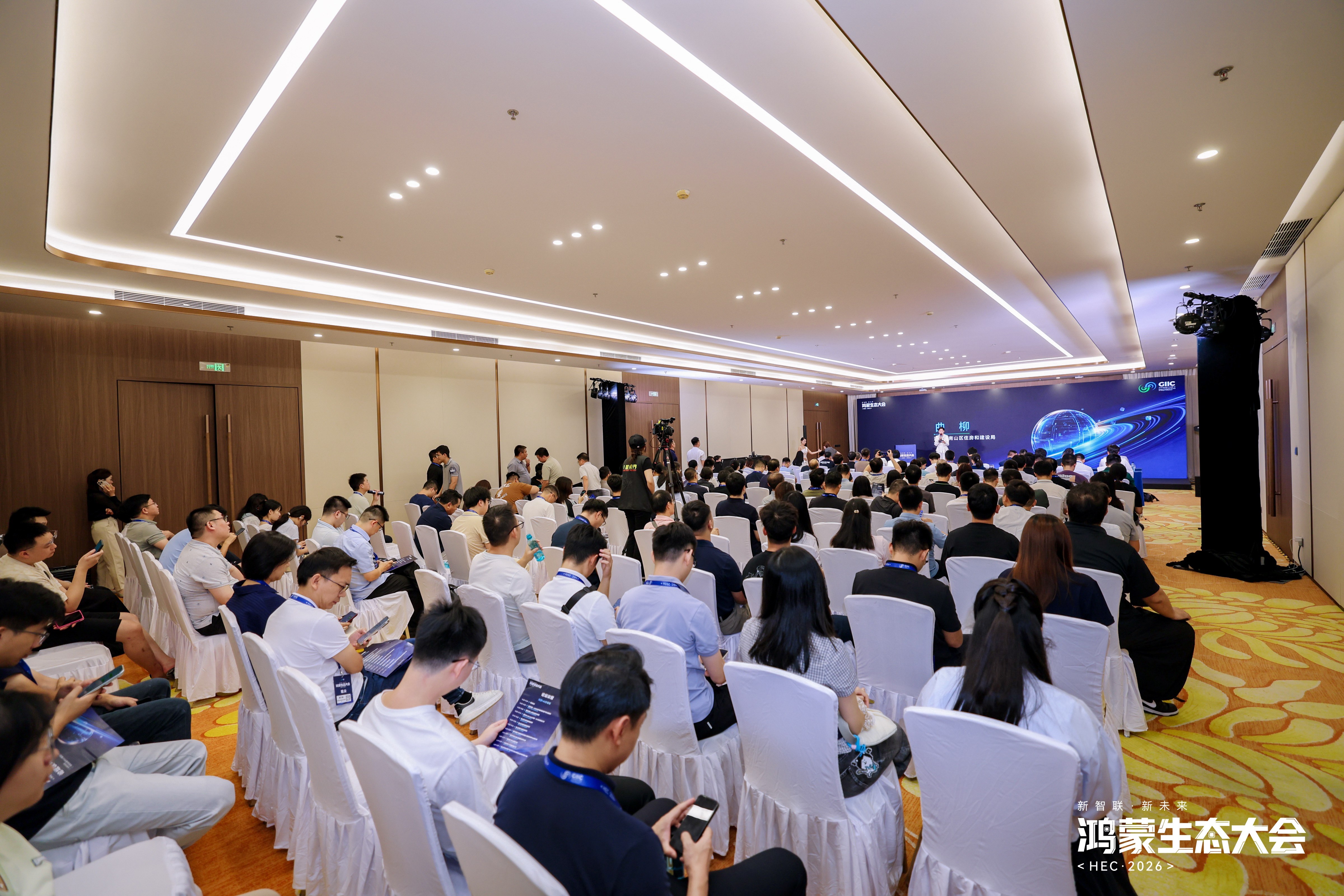 头图.jpg 头图.jpg